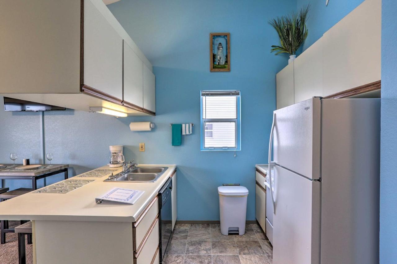 Condo With Balcony, Dock And Access To Lake Erie Sand Beach Exterior foto