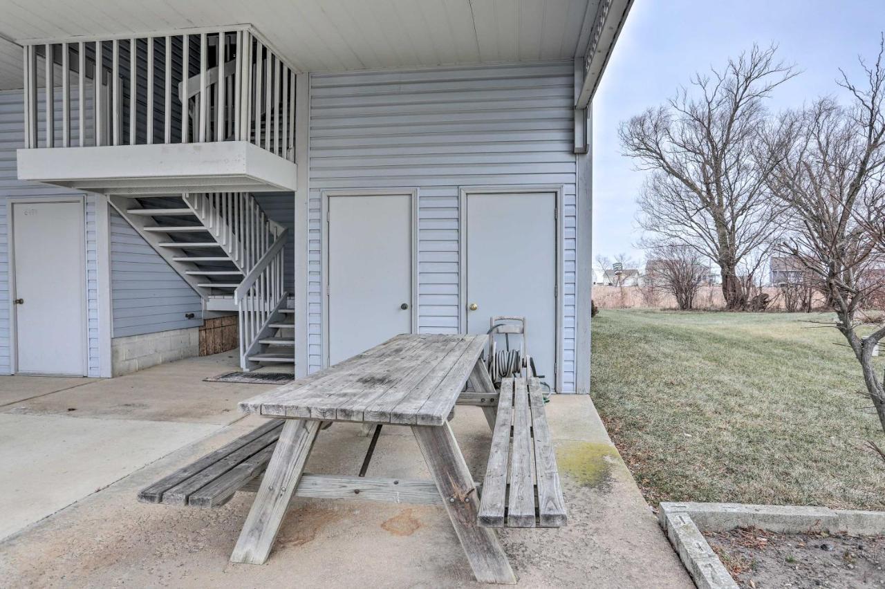 Condo With Balcony, Dock And Access To Lake Erie Sand Beach Exterior foto